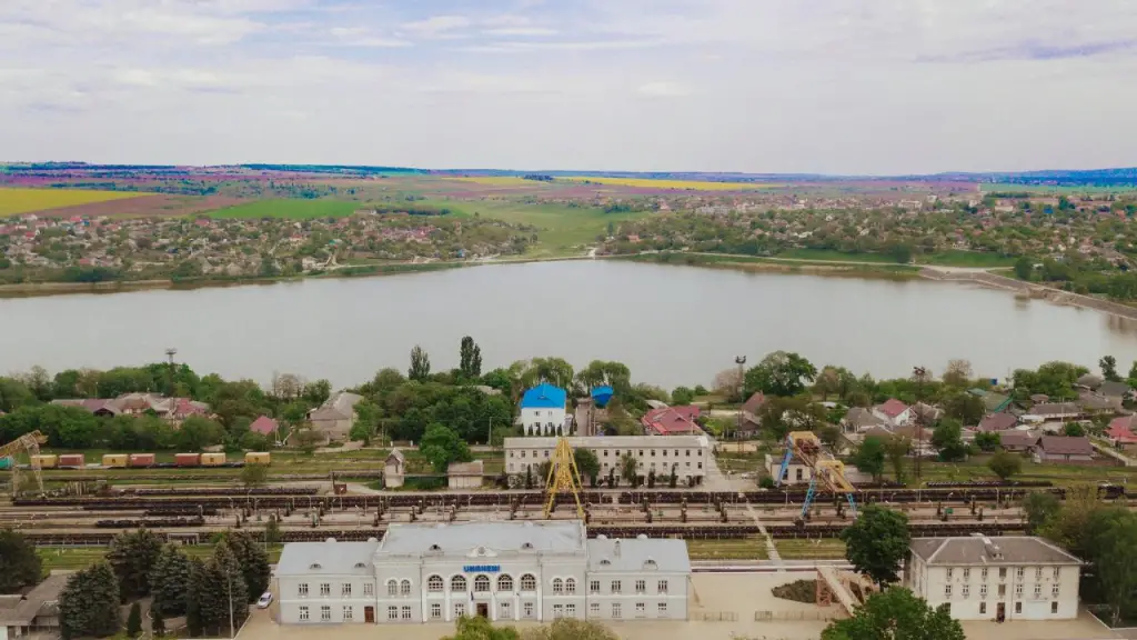MateoReisen în Ungheni – călătorii rapide din vestul Moldovei spre Europa. Siguranță și eficiență la drum.